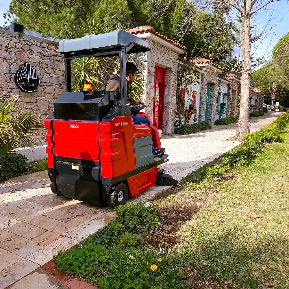 Hidrolik Yol Süpürücüsü - Damperli Sweeper Dass SW 150D Hidrolik Yol Süpürücüsü - Damperli Sweeper Dass SW 150D