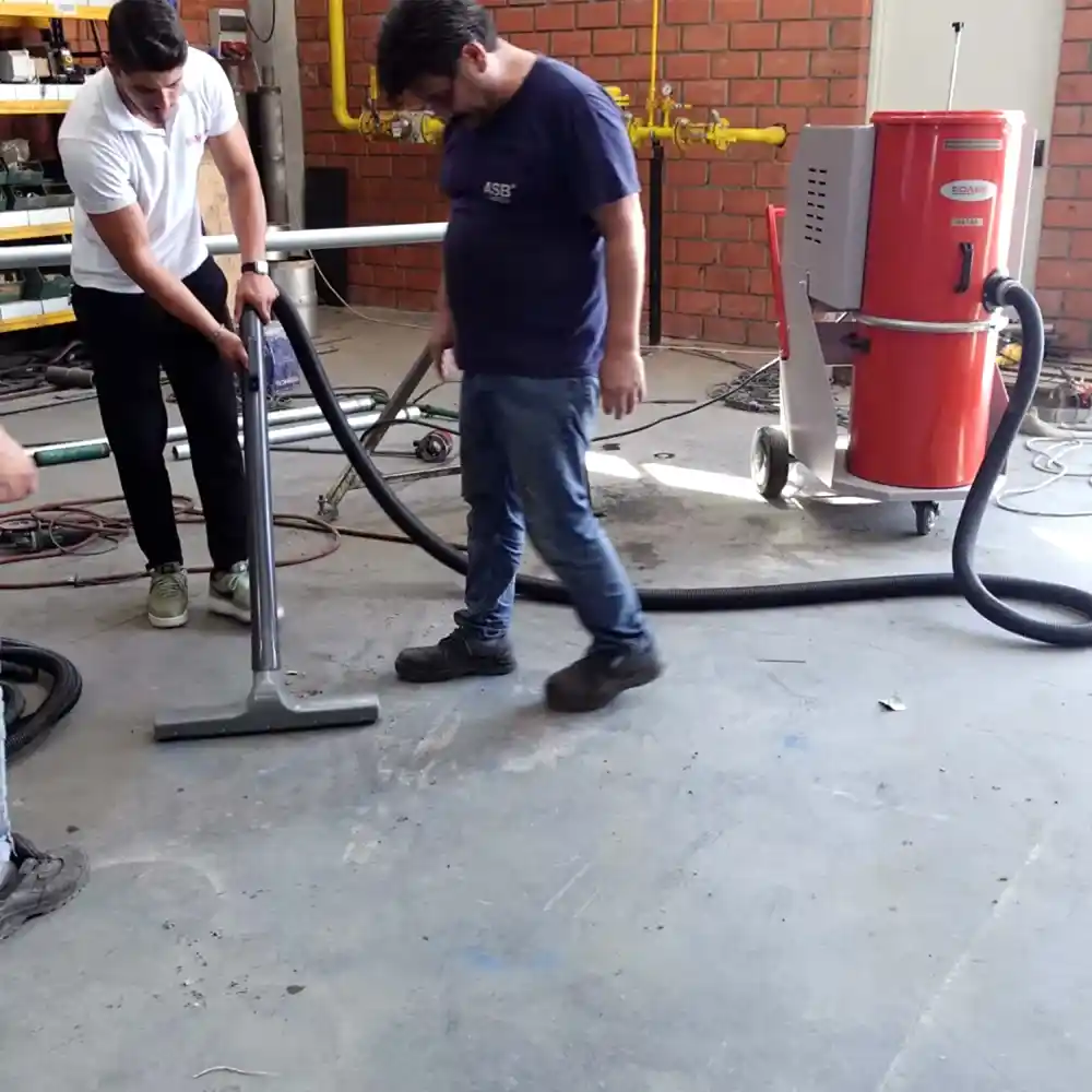 Asenkron Motorlu Sanayi Tipi Süpürge Dass IVS 2.2 (Trifaze 2200 Watt)